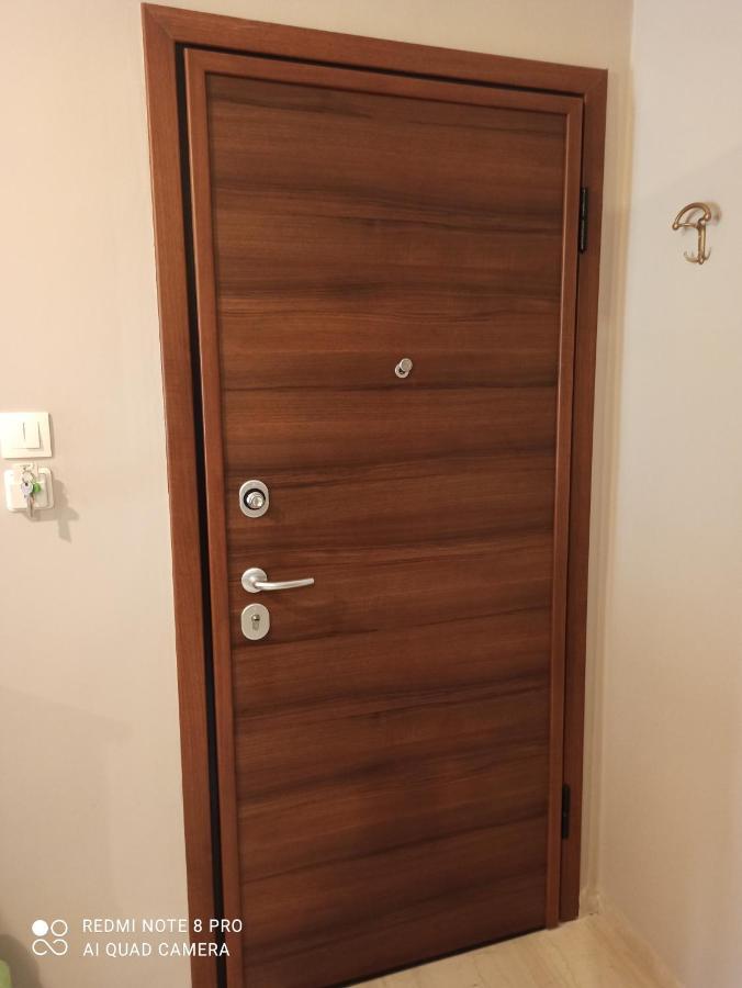 カラマタ Lavender2 Bed & Breakfast エクステリア 写真